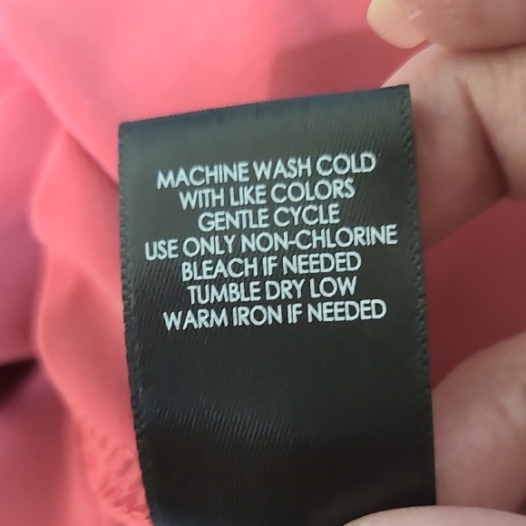 TORRID Pink Short Sleeve Surplice Neckline Wrap Blouse - Size 1 (US size 1X) - Picture 12 of 13